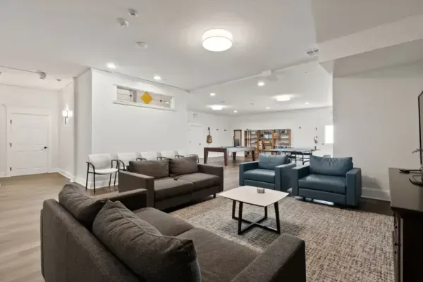 Luxury lounge area at Discover Recovery treatment facility