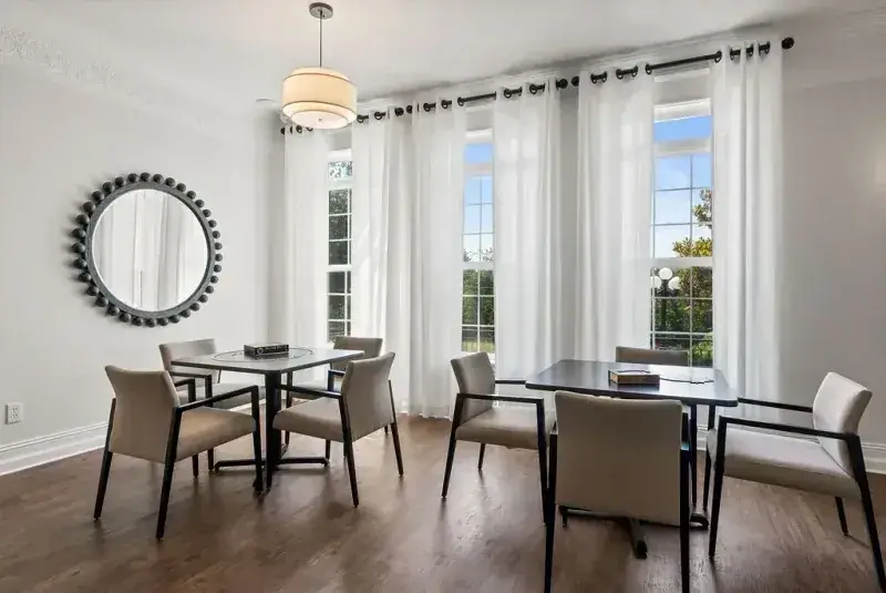 a dining room at Discover Recovery