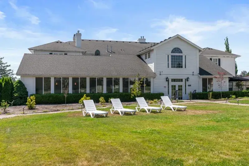 Exterior of Discover Recovery residential treatment campus in Camas, Washington