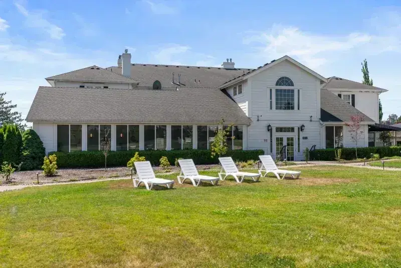Exterior of Discover Recovery residential treatment campus in Camas, Washington