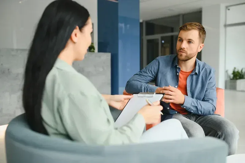 Therapy session at Discover Recovery