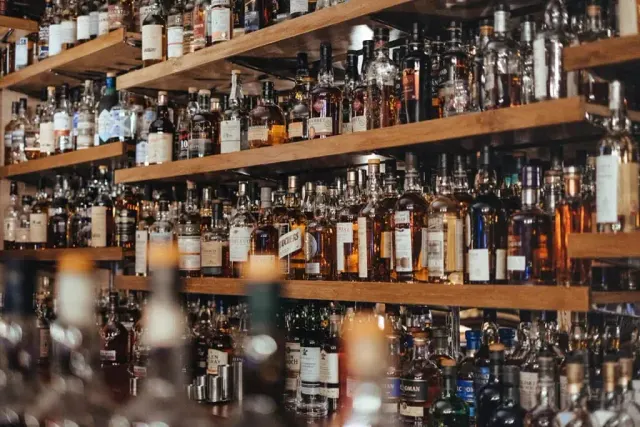Quitting Drinking Cold Turkey: Risks, Timeline, and When You Need Medical Detox