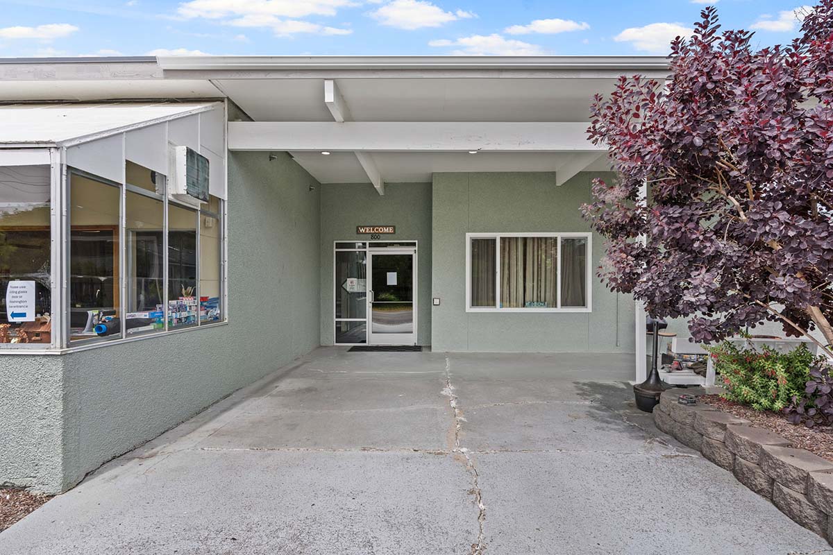2-web-or-mls-800-washington-ave-n